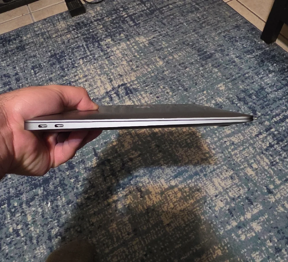 Apple MacBookAir 13 Inch - Sleek Gray Finish